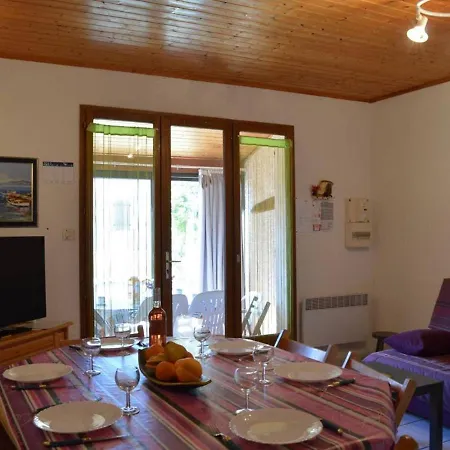 Charmante 3 A 800m De La Avec Veranda Et Terrasse, Quartier Calme - Fr-1-229d-235
