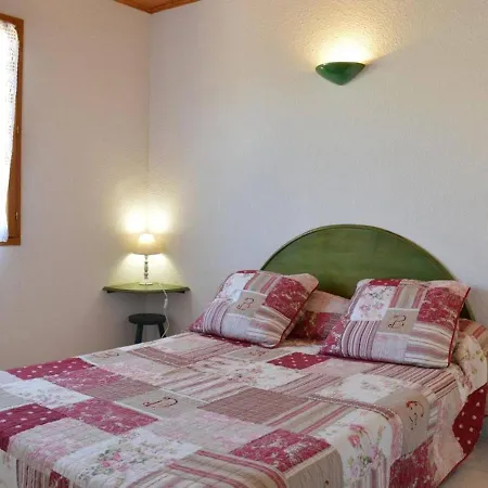 Holiday home Charmante 3 A 800m De La Avec Veranda Et Terrasse, Quartier Calme - Fr-1-229d-235